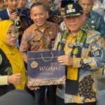 Hiburan Tanpa Batas: Bagaimana Teknologi Membentuk Masa Depan Industri Showbiz