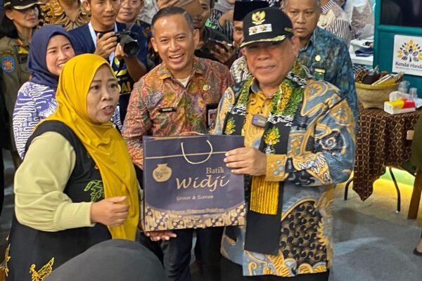 Hiburan Tanpa Batas: Bagaimana Teknologi Membentuk Masa Depan Industri Showbiz